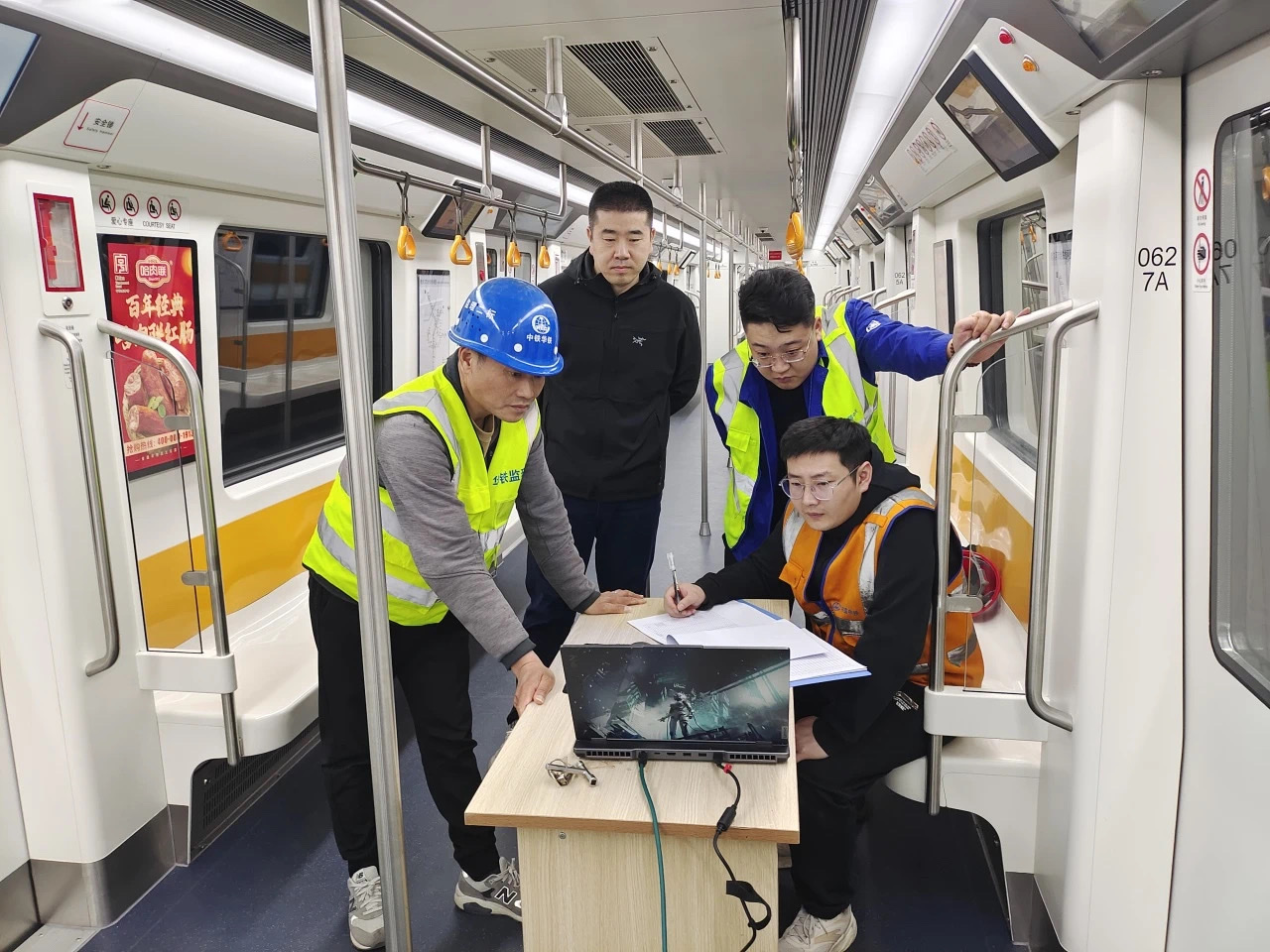 哈尔滨地铁3号线西北环道里段进入动车调试阶段